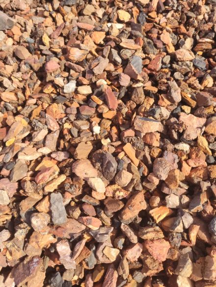 Rode breuksteen 6 20 2025